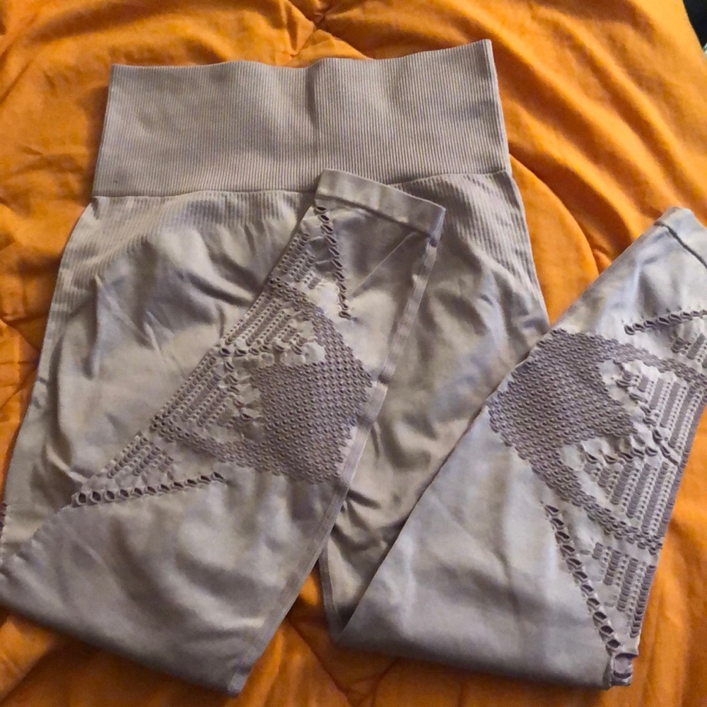 Purple high waisted Victoria secret pink leggings